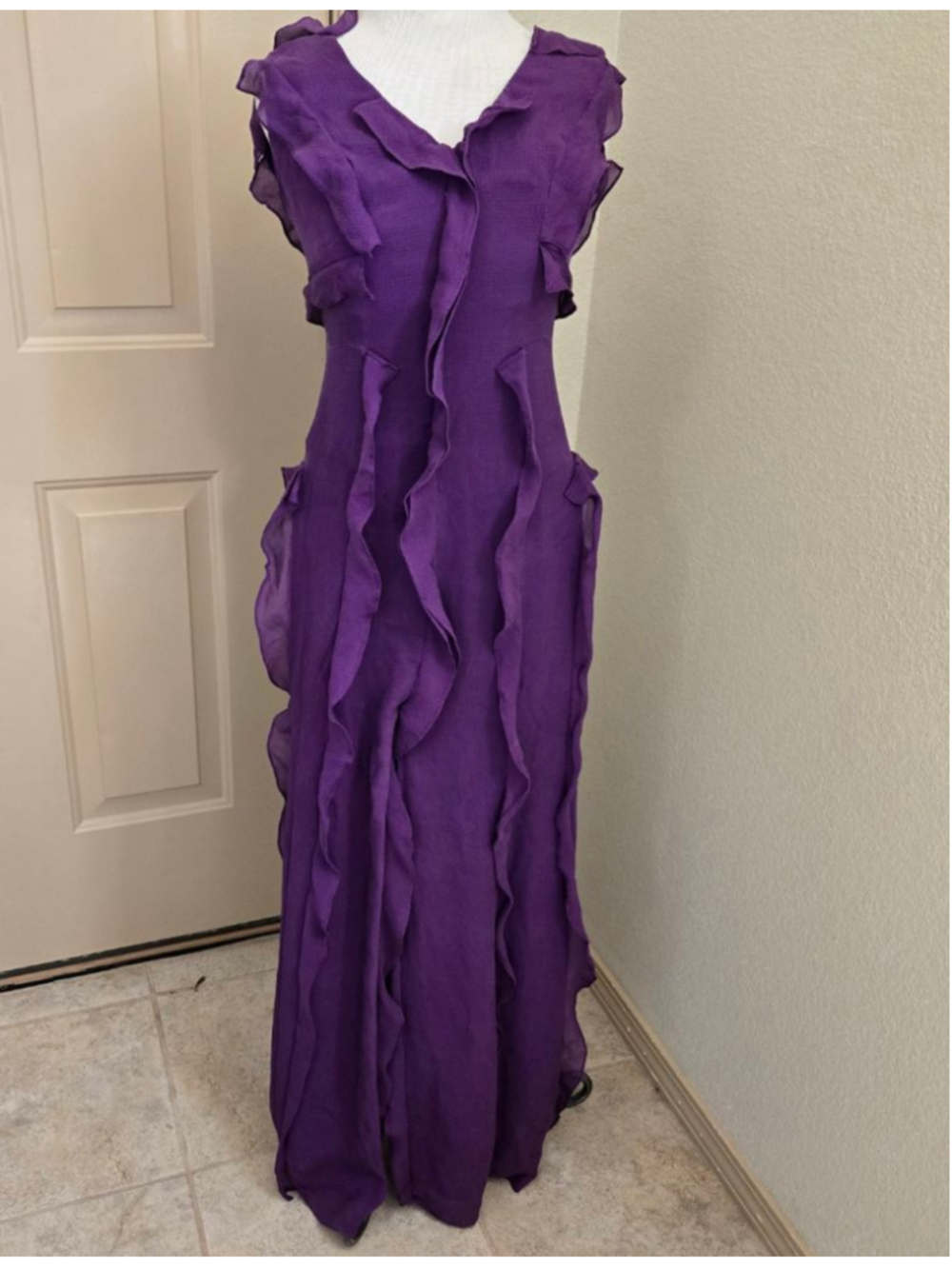 CAROLINA HERRERA Purple Ruffle Maxi Dress Size 6 - Picture 1 of 7